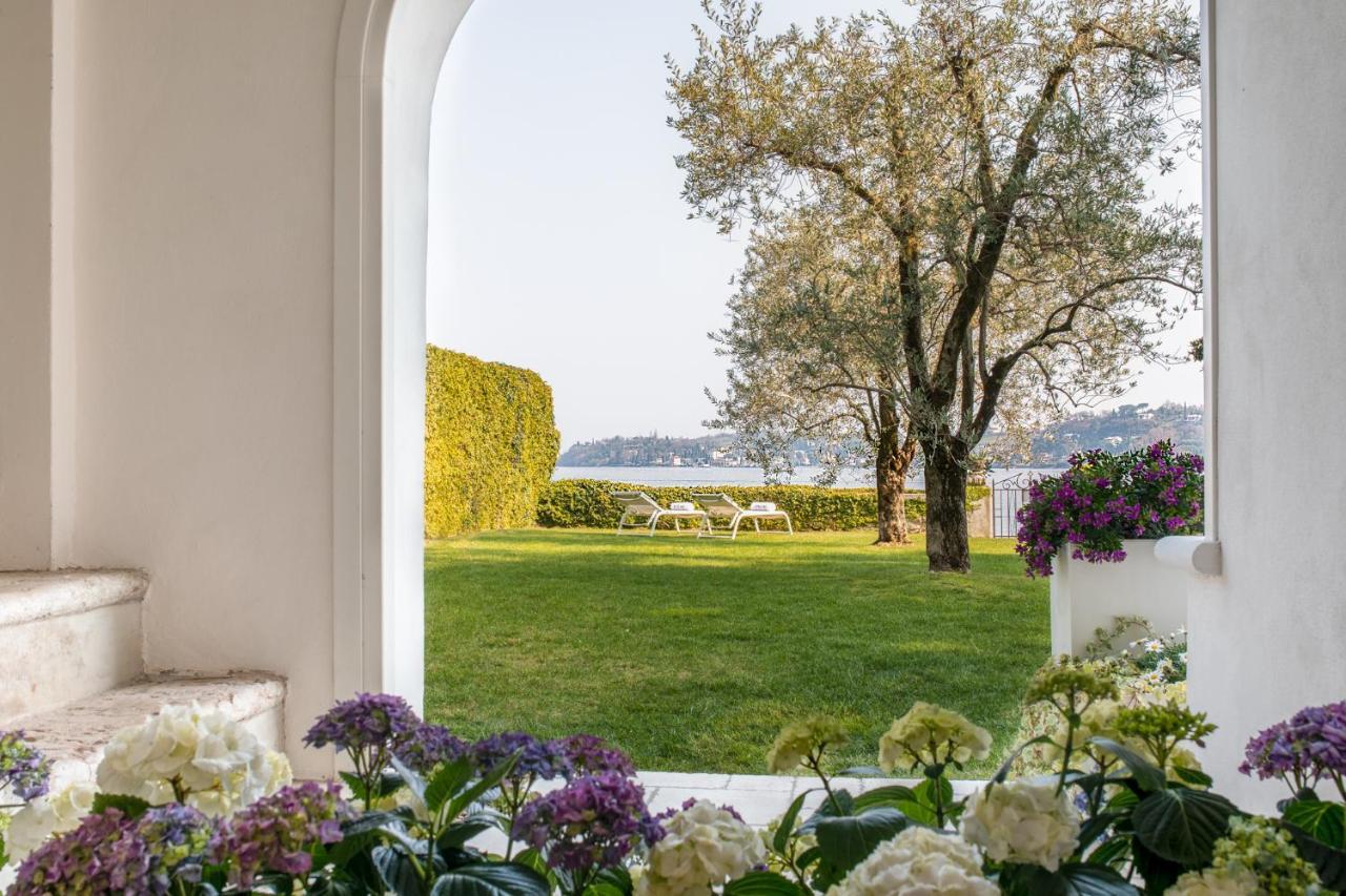Luxury Lake View Apartments Сало Экстерьер фото