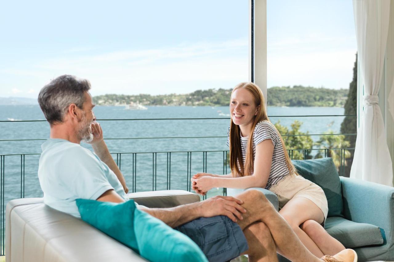 Luxury Lake View Apartments Сало Экстерьер фото